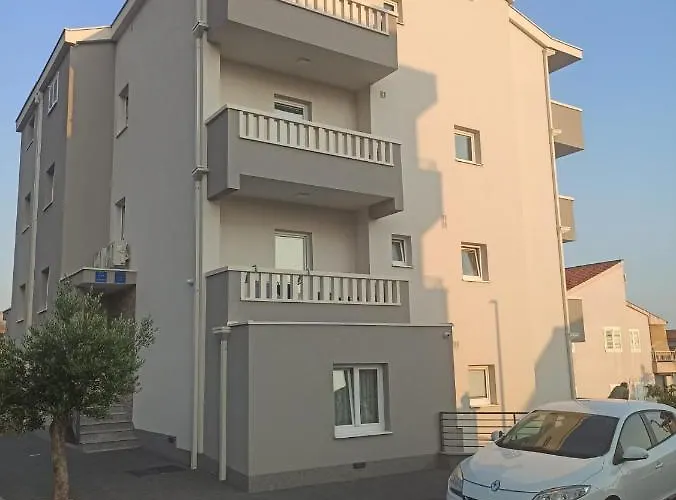 Apartments Villa Nova With Pool