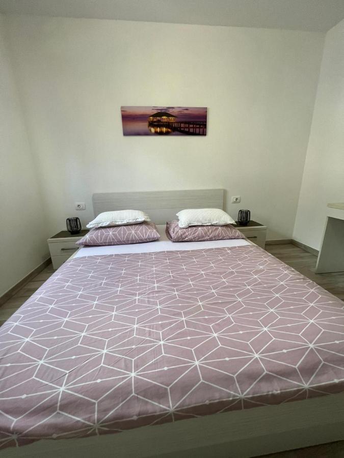 Nova With Pool Apartment Makarska