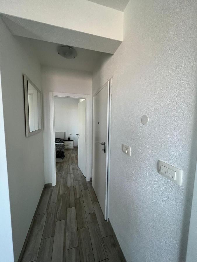 Nova With Pool Apartma *