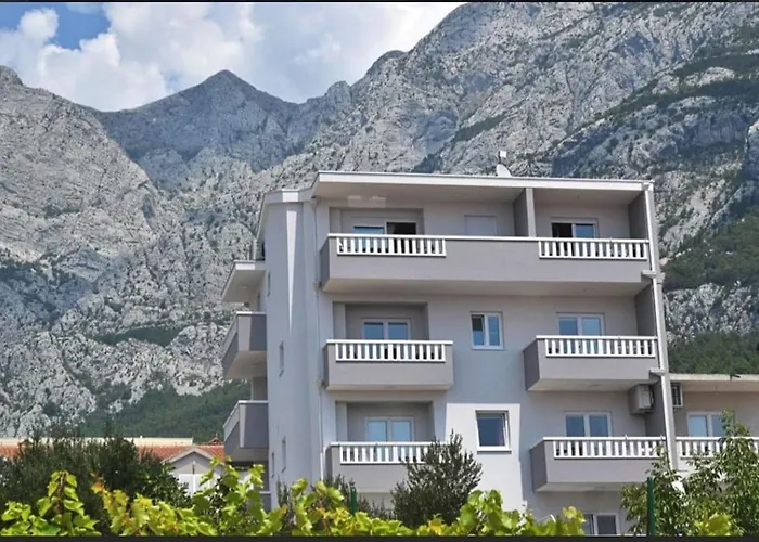 Apartments Villa Nova With Pool